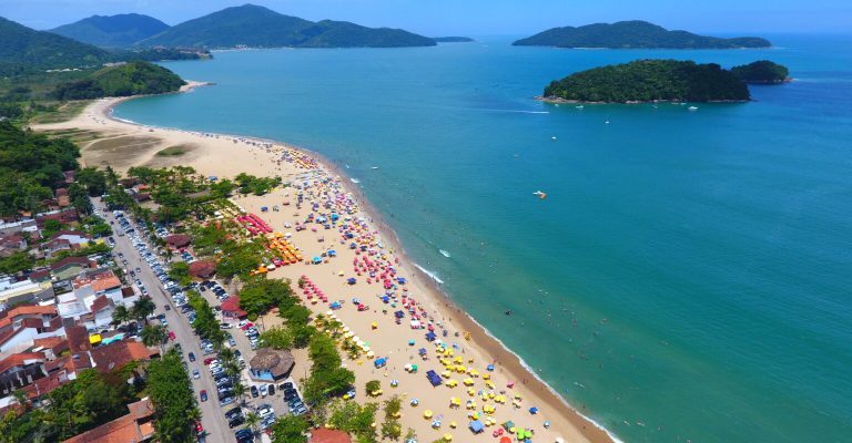 praia-da-cocanha-vista-de-cima-foto-claudio-gomes-pmc-768x432
