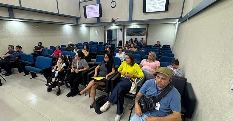 11_03-audiencia-publica-sobre-jornada-de-trabalho-8-768x471