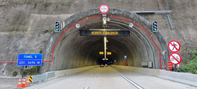 rodovia-dos-tamoios_tunel-768x346