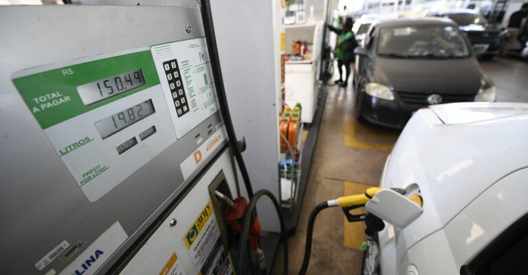 bomba-combustivel-768x512