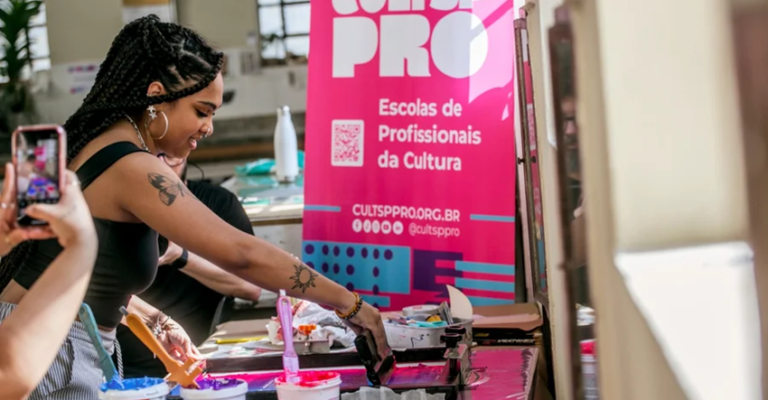 outlook-ys0bkwwe-768x512